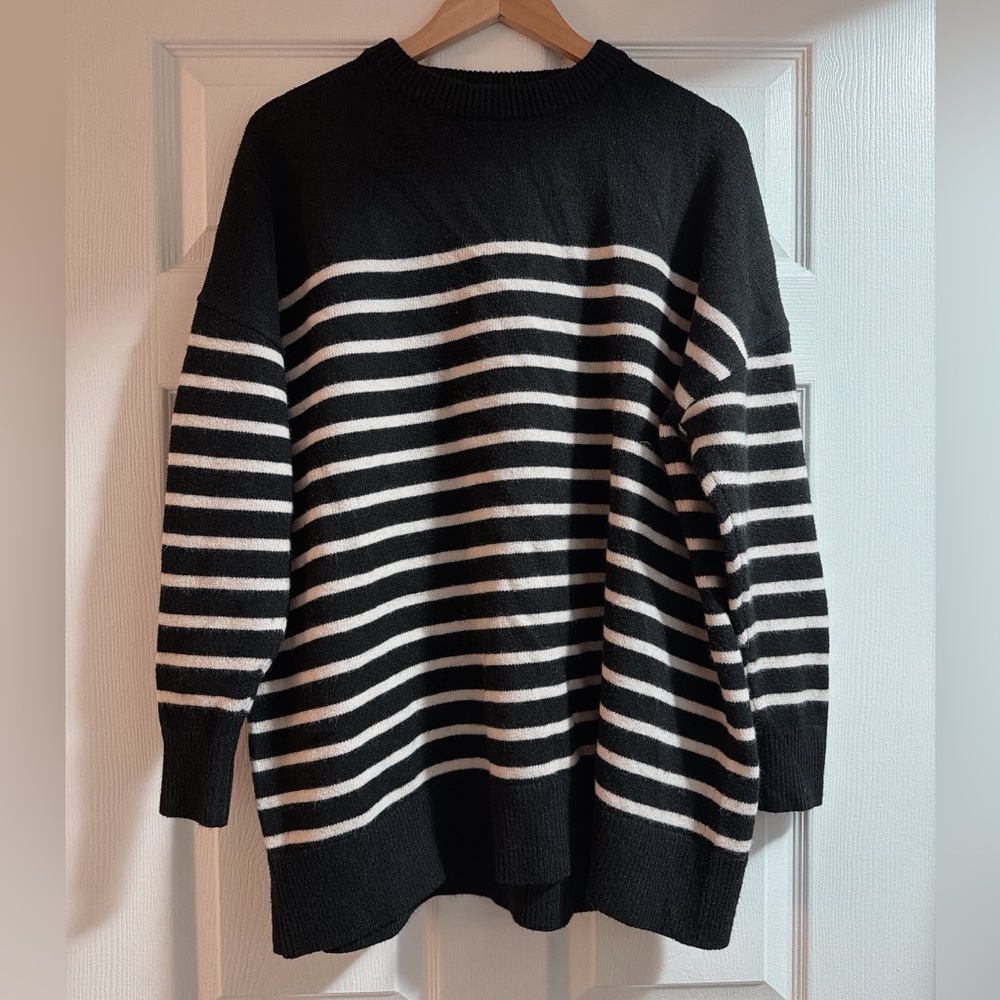 Zara Black and White Striped Sweater